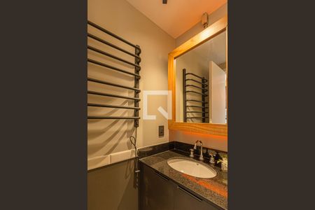 Banheiro de kitnet/studio para alugar com 1 quarto, 24m² em Consolação, São Paulo