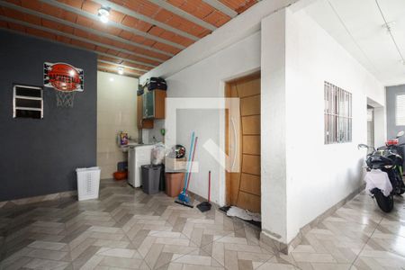 Casa à venda com 120m², 3 quartos e 1 vagaÁrea de Serviço 