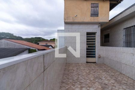 Casa à venda com 150m², 3 quartos e 2 vagas Casa à venda com 150m², 3 quartos e 2 vagasQuintal