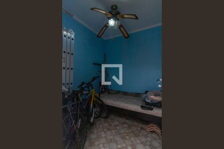 Casa à venda com 150m², 3 quartos e 2 vagas Casa à venda com 150m², 3 quartos e 2 vagasQuintal