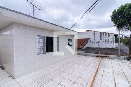 Casa à venda com 150m², 3 quartos e 2 vagas Casa à venda com 150m², 3 quartos e 2 vagasTerraço
