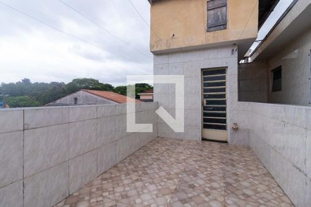 Casa à venda com 150m², 3 quartos e 2 vagas Casa à venda com 150m², 3 quartos e 2 vagasQuintal