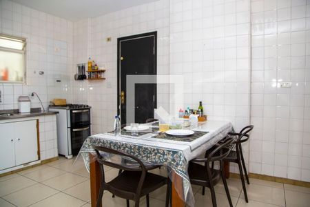 Apartamento à venda com 271m², 3 quartos e 2 vagasCozinha