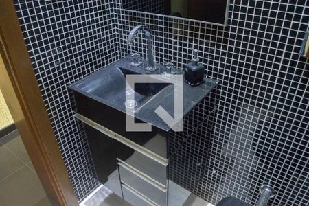 Casa à venda com 258m², 3 quartos e 3 vagas Casa à venda com 258m², 3 quartos e 3 vagasBanheiro Escritório