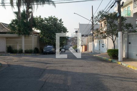 Casa à venda com 258m², 3 quartos e 3 vagas Casa à venda com 258m², 3 quartos e 3 vagasVista da Rua