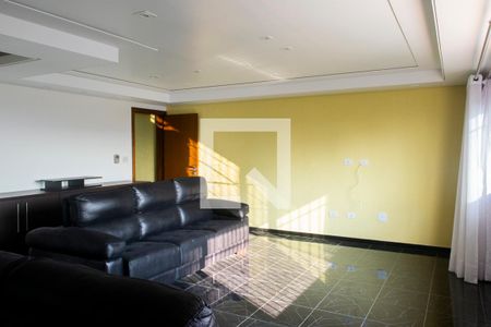 Casa à venda com 258m², 3 quartos e 3 vagas Casa à venda com 258m², 3 quartos e 3 vagasSala Tv