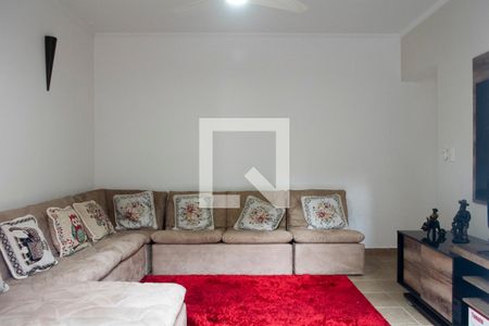 Casa à venda com 258m², 3 quartos e 3 vagas Casa à venda com 258m², 3 quartos e 3 vagasSala Edícula