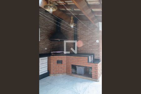 Casa à venda com 258m², 3 quartos e 3 vagas Casa à venda com 258m², 3 quartos e 3 vagasQuintal