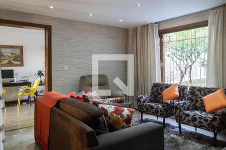 Sala de casa à venda com 3 quartos, 258m² em Vila Paiva, São Paulo