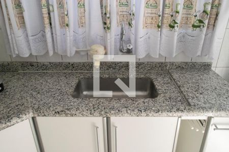 Casa à venda com 258m², 3 quartos e 3 vagas Casa à venda com 258m², 3 quartos e 3 vagasCozinha Edícula