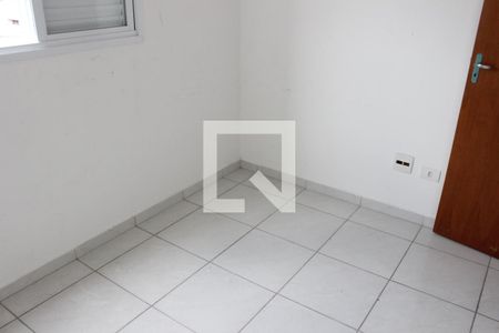 Apartamento para alugar com 77m², 2 quartos e 1 vagaQuarto 2