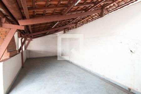 Casa à venda com 489m², 3 quartos e 3 vagas Casa à venda com 489m², 3 quartos e 3 vagasQuintal