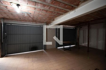 Casa à venda com 489m², 3 quartos e 3 vagas Casa à venda com 489m², 3 quartos e 3 vagasGaragem