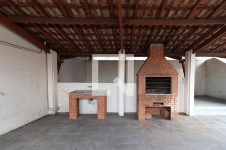 Casa à venda com 489m², 3 quartos e 3 vagas Casa à venda com 489m², 3 quartos e 3 vagasÁrea comum - Churrasqueira