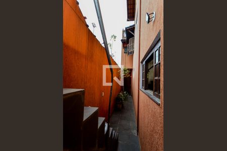 Casa à venda com 304m², 3 quartos e 2 vagasCorredor Lateral