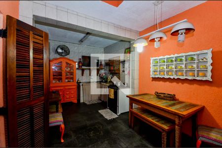 Casa à venda com 304m², 3 quartos e 2 vagasCozinha 2