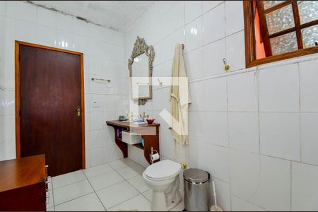 Casa à venda com 304m², 3 quartos e 2 vagasBanheiro da Suíte