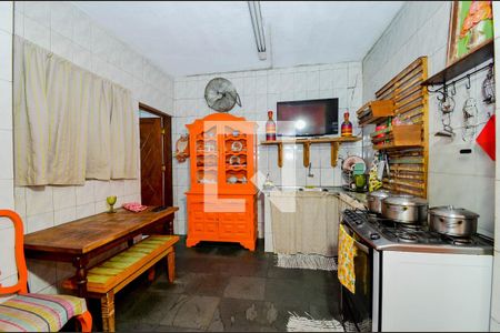 Casa à venda com 304m², 3 quartos e 2 vagasCozinha 2