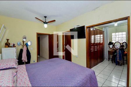 Casa à venda com 304m², 3 quartos e 2 vagasSuíte