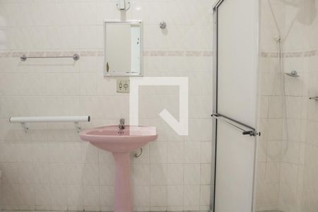 Casa à venda com 124m², 5 quartos e 2 vagasBanheiro