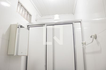 Banheiro de casa à venda com 5 quartos, 124m² em Vila Isolina Mazzei, São Paulo