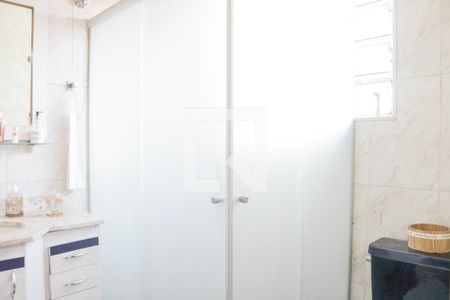 Casa à venda com 124m², 5 quartos e 2 vagasBanheiro da Suíte 2