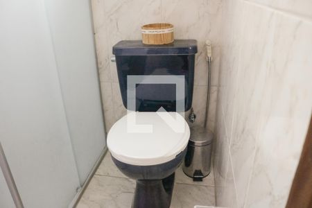 Casa à venda com 124m², 5 quartos e 2 vagasBanheiro da Suíte 2