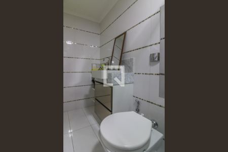 Casa de condomínio à venda com 308m², 6 quartos e 2 vagas Casa de condomínio à venda com 308m², 6 quartos e 2 vagasBanheiro da Suíte 1