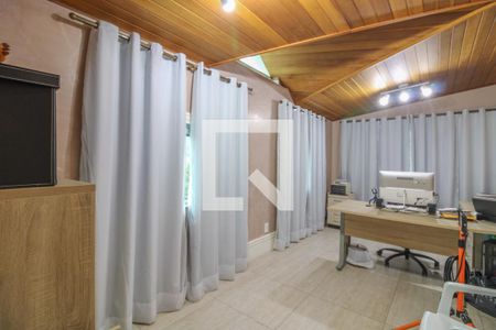 Casa de condomínio à venda com 308m², 6 quartos e 2 vagas Casa de condomínio à venda com 308m², 6 quartos e 2 vagasQuarto 2