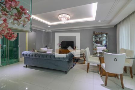 Casa de condomínio à venda com 308m², 6 quartos e 2 vagas Casa de condomínio à venda com 308m², 6 quartos e 2 vagasSala