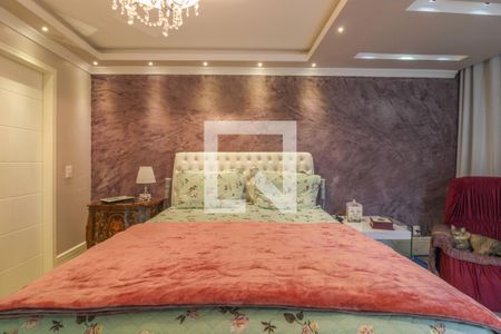 Casa de condomínio à venda com 308m², 6 quartos e 2 vagas Casa de condomínio à venda com 308m², 6 quartos e 2 vagasSuíte 4