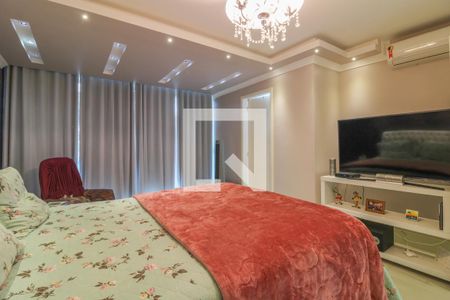 Casa de condomínio à venda com 308m², 6 quartos e 2 vagas Casa de condomínio à venda com 308m², 6 quartos e 2 vagasSuíte 4