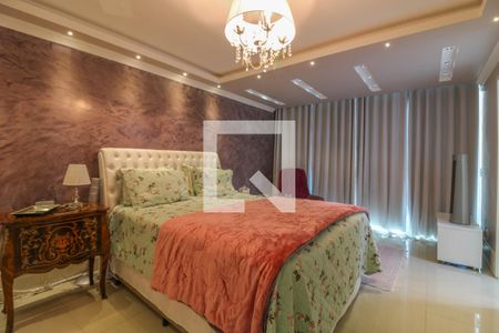 Casa de condomínio à venda com 308m², 6 quartos e 2 vagas Casa de condomínio à venda com 308m², 6 quartos e 2 vagasSuíte 4