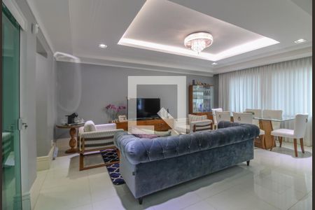 Casa de condomínio à venda com 308m², 6 quartos e 2 vagas Casa de condomínio à venda com 308m², 6 quartos e 2 vagasSala