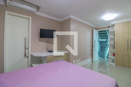 Casa de condomínio à venda com 308m², 6 quartos e 2 vagas Casa de condomínio à venda com 308m², 6 quartos e 2 vagasSuíte 2