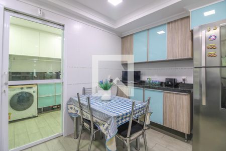 Casa de condomínio à venda com 308m², 6 quartos e 2 vagas Casa de condomínio à venda com 308m², 6 quartos e 2 vagasCozinha