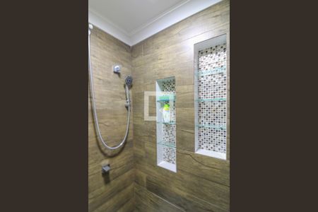 Casa de condomínio à venda com 308m², 6 quartos e 2 vagas Casa de condomínio à venda com 308m², 6 quartos e 2 vagasBanheiro da Suíte 1