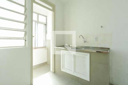 Cozinha de apartamento à venda com 2 quartos, 60m² em Navegantes, Porto Alegre