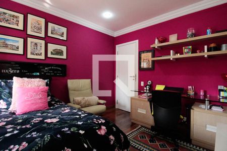 Apartamento à venda com 267m², 4 quartos e 4 vagas Apartamento à venda com 267m², 4 quartos e 4 vagasSuíte 2