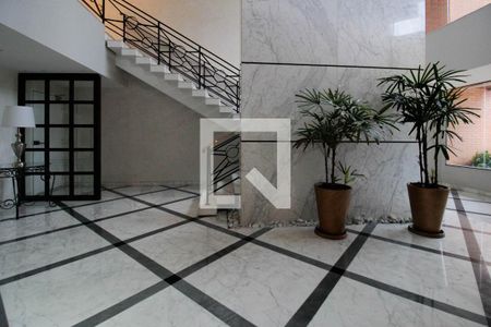 Apartamento à venda com 267m², 4 quartos e 4 vagas Apartamento à venda com 267m², 4 quartos e 4 vagasHall social