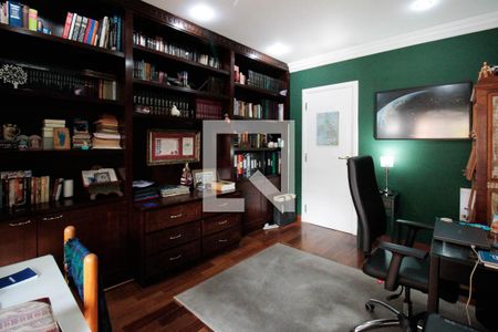 Apartamento à venda com 267m², 4 quartos e 4 vagas Apartamento à venda com 267m², 4 quartos e 4 vagasSuíte 3