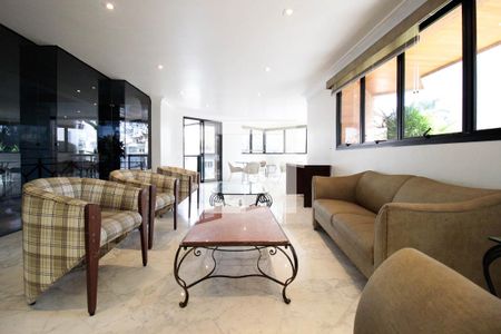 Apartamento à venda com 267m², 4 quartos e 4 vagas Apartamento à venda com 267m², 4 quartos e 4 vagasÁrea comum