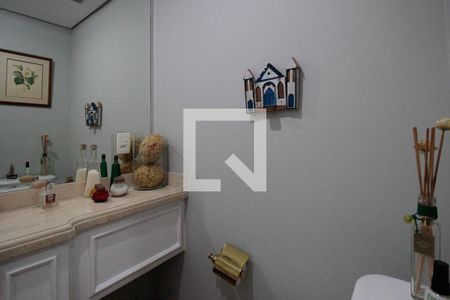 Apartamento à venda com 267m², 4 quartos e 4 vagas Apartamento à venda com 267m², 4 quartos e 4 vagasLavabo