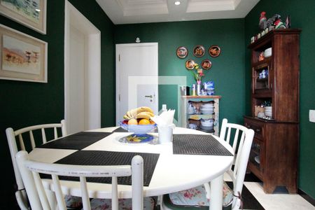 Apartamento à venda com 267m², 4 quartos e 4 vagas Apartamento à venda com 267m², 4 quartos e 4 vagasSala de Jantar