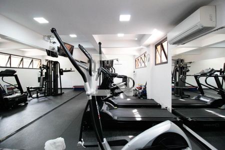 Apartamento à venda com 267m², 4 quartos e 4 vagas Apartamento à venda com 267m², 4 quartos e 4 vagasÁrea comum