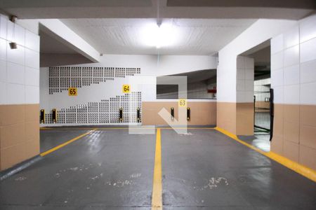 Apartamento à venda com 267m², 4 quartos e 4 vagas Apartamento à venda com 267m², 4 quartos e 4 vagasÁrea comum