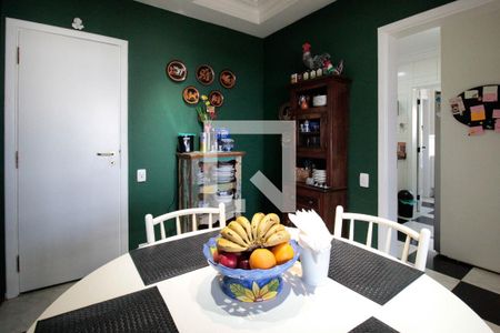 Apartamento à venda com 267m², 4 quartos e 4 vagas Apartamento à venda com 267m², 4 quartos e 4 vagasSala de Jantar