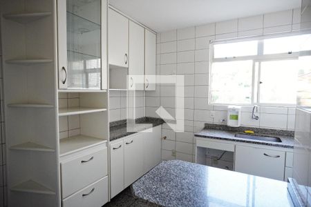 Apartamento para alugar com 95m², 3 quartos e 2 vagas Apartamento para alugar com 95m², 3 quartos e 2 vagasCozinha