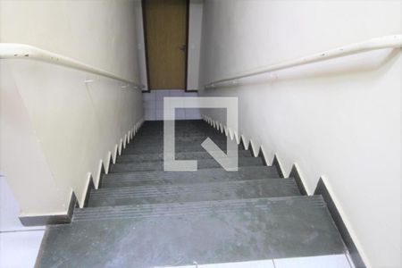 Escada de apartamento à venda com 2 quartos, 55m² em Santa Branca, Belo Horizonte