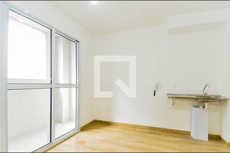 Sala/Cozinha de apartamento para alugar com 1 quarto, 29m² em Vila das Bandeiras, Guarulhos